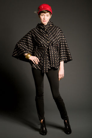 inventory/heidi_hooded_capelet_zm.jpg